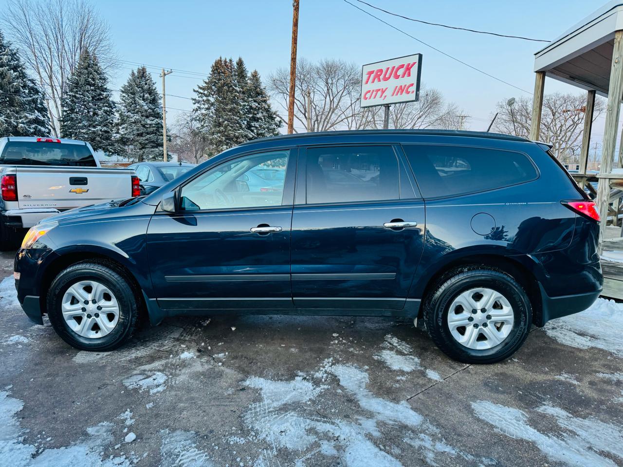 Chevrolet Traverse LS FWD 2016