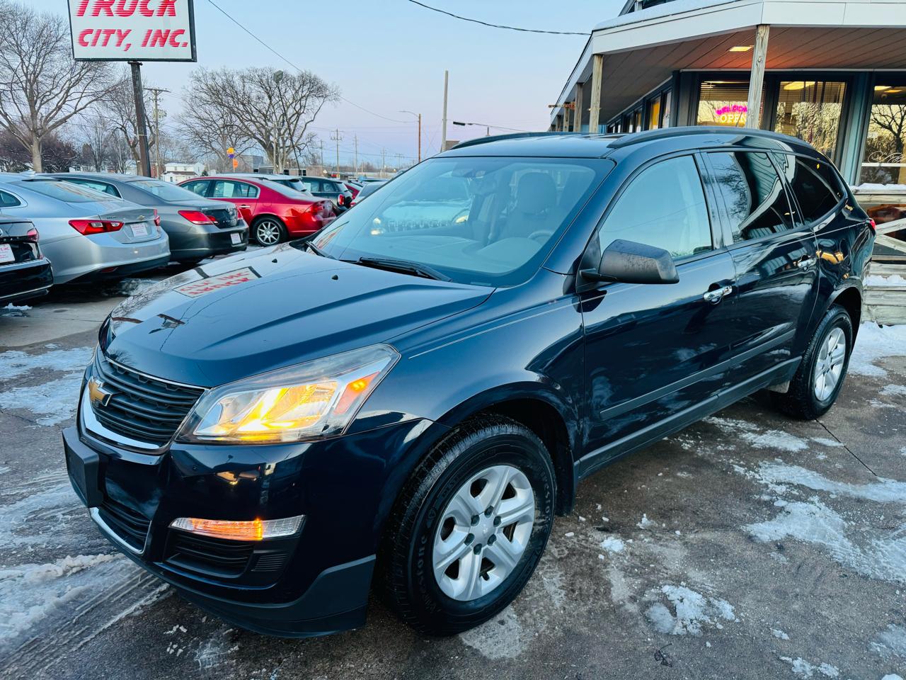 Chevrolet Traverse LS FWD 2016