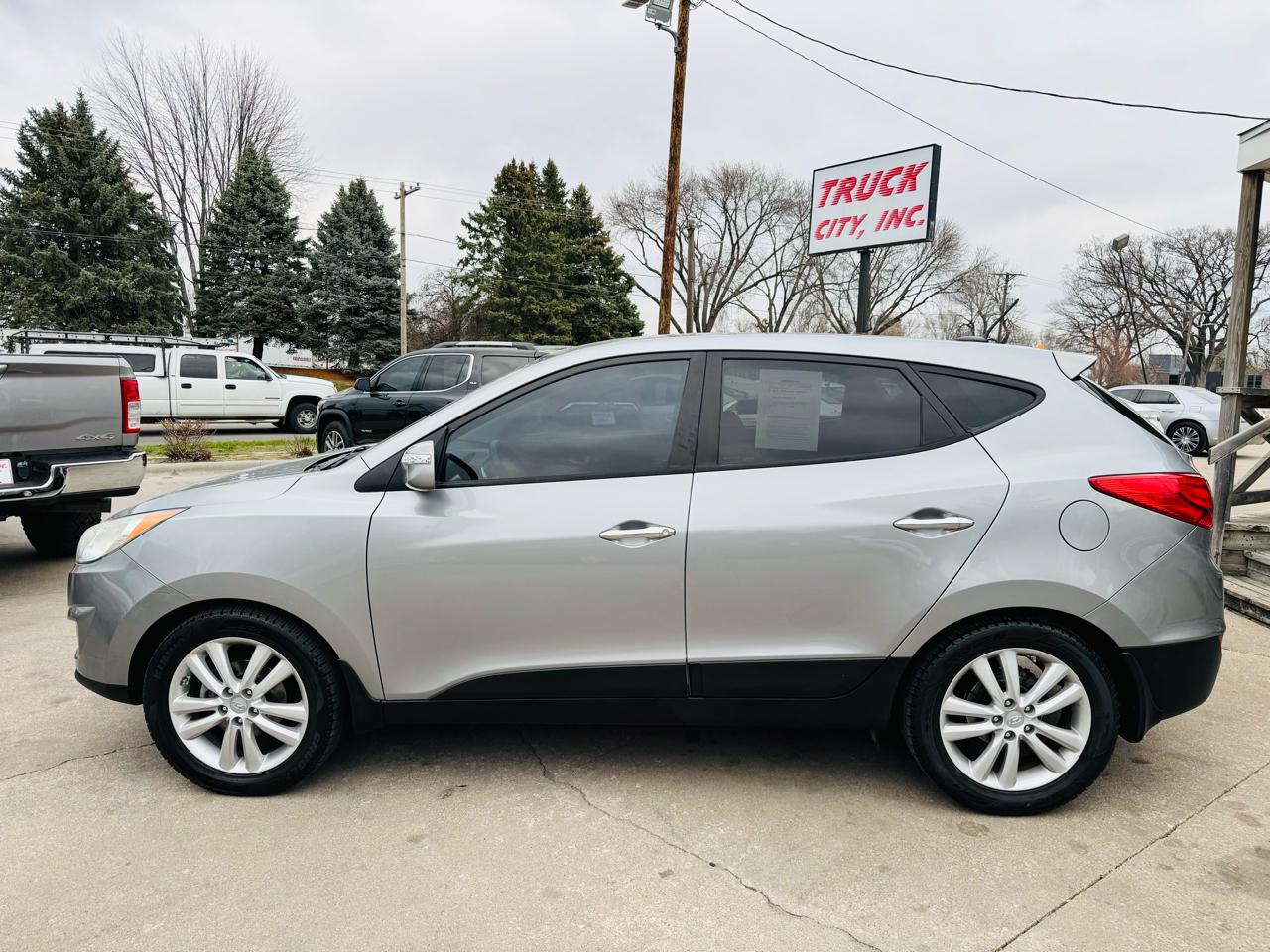 Hyundai Tucson GLS 2WD 2010