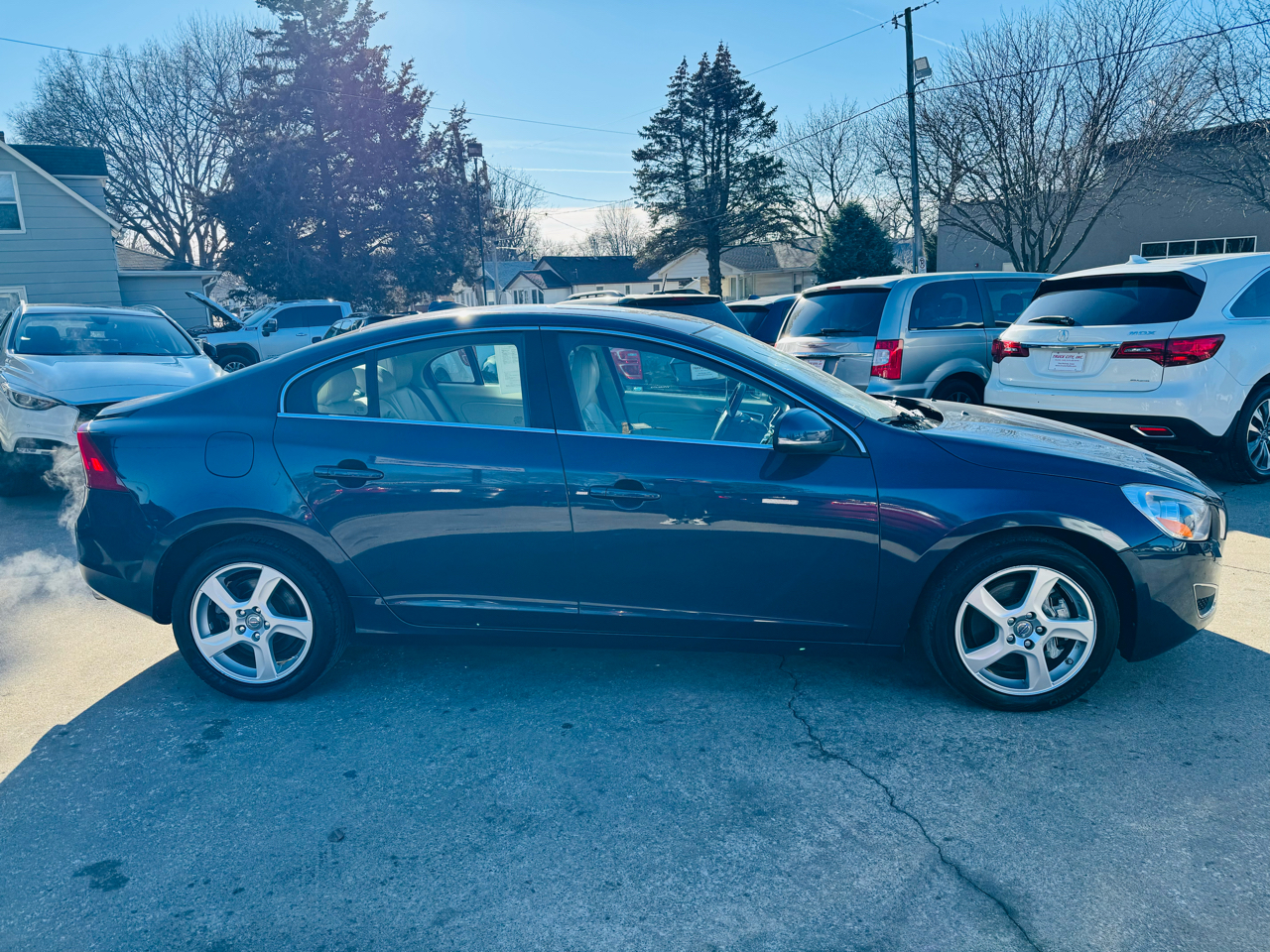 Volvo S60 2015.5 4dr Sdn T5 Premier AWD 2013