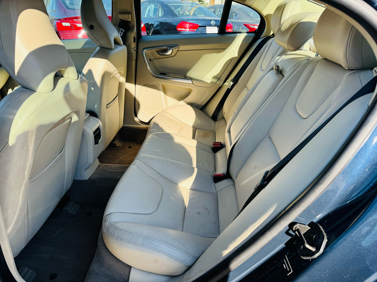 Volvo S60 2015.5 4dr Sdn T5 Premier AWD 2013