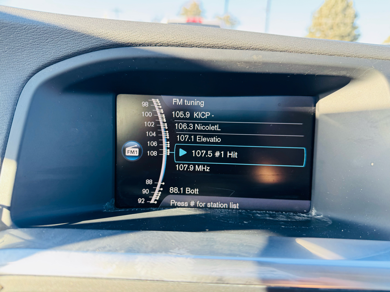 Volvo S60 2015.5 4dr Sdn T5 Premier AWD 2013