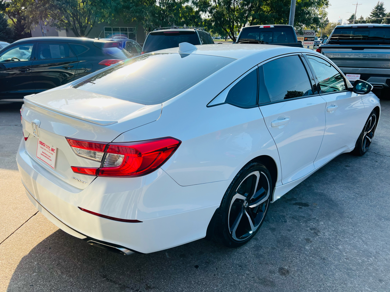 2019 Honda Accord Sport photo 3