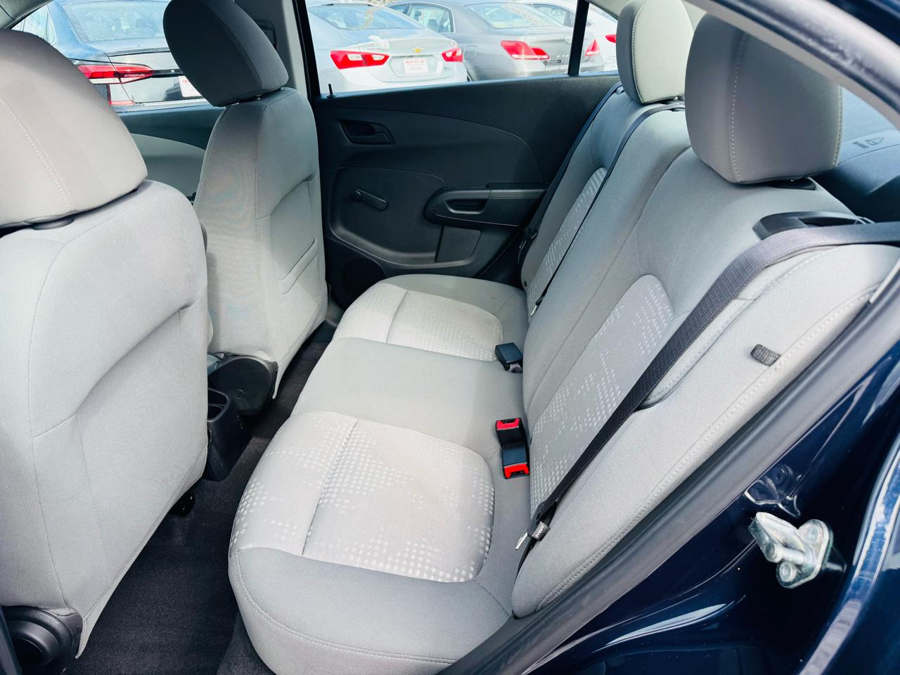 Chevrolet Sonic LS Auto Sedan 2015