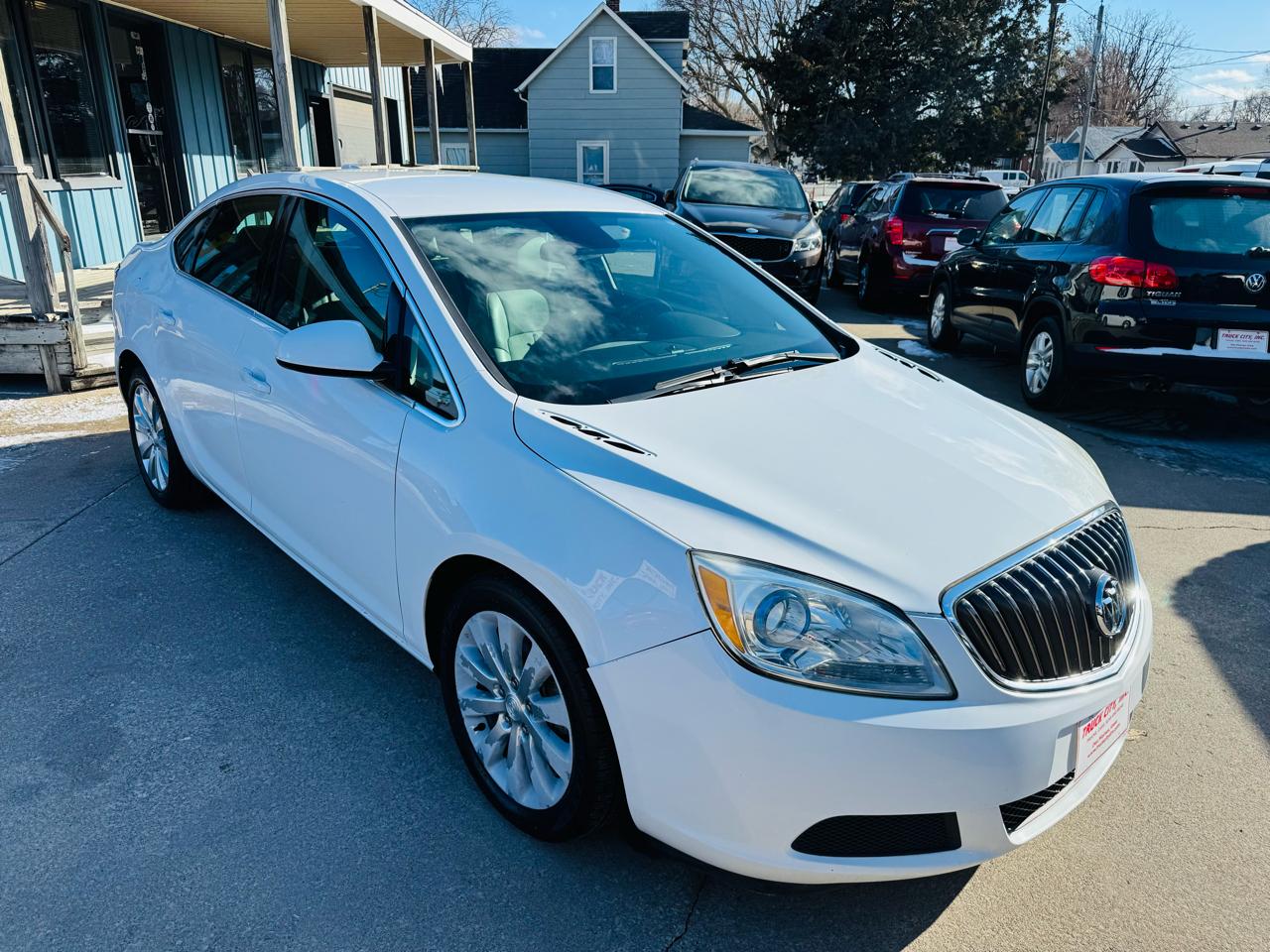 Buick Verano Base 2015