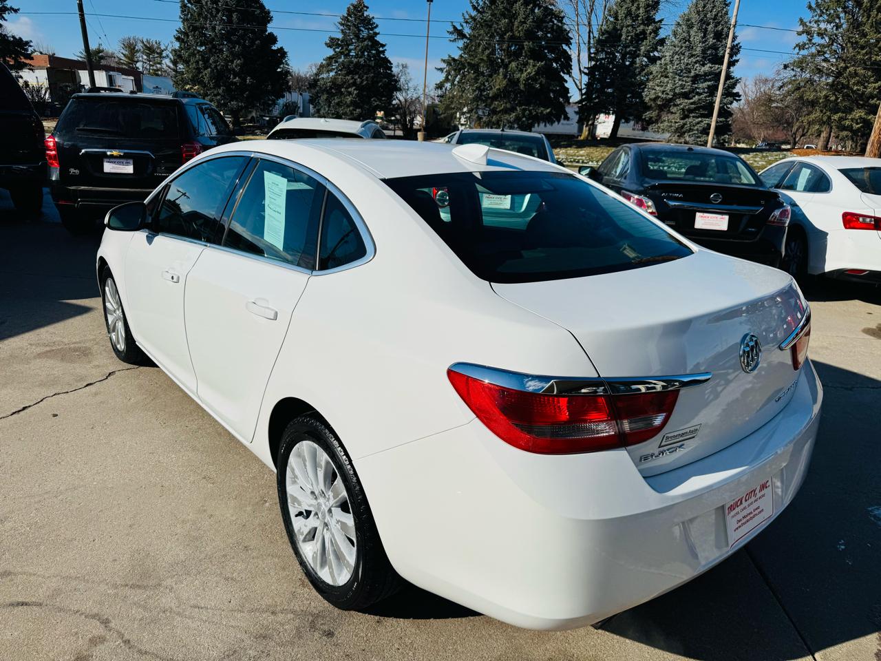 Buick Verano Base 2015