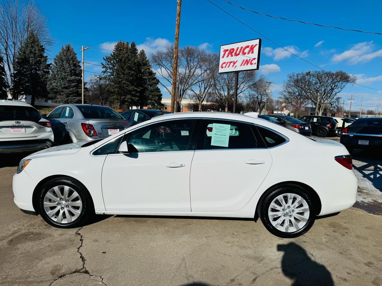 Buick Verano Base 2015