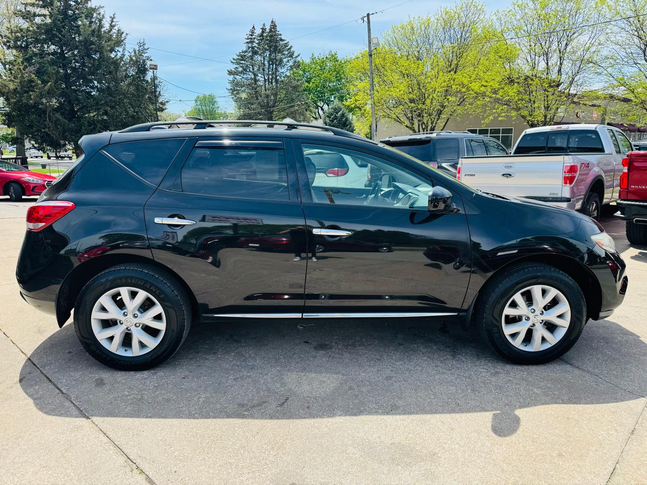 Nissan Murano S AWD 2011