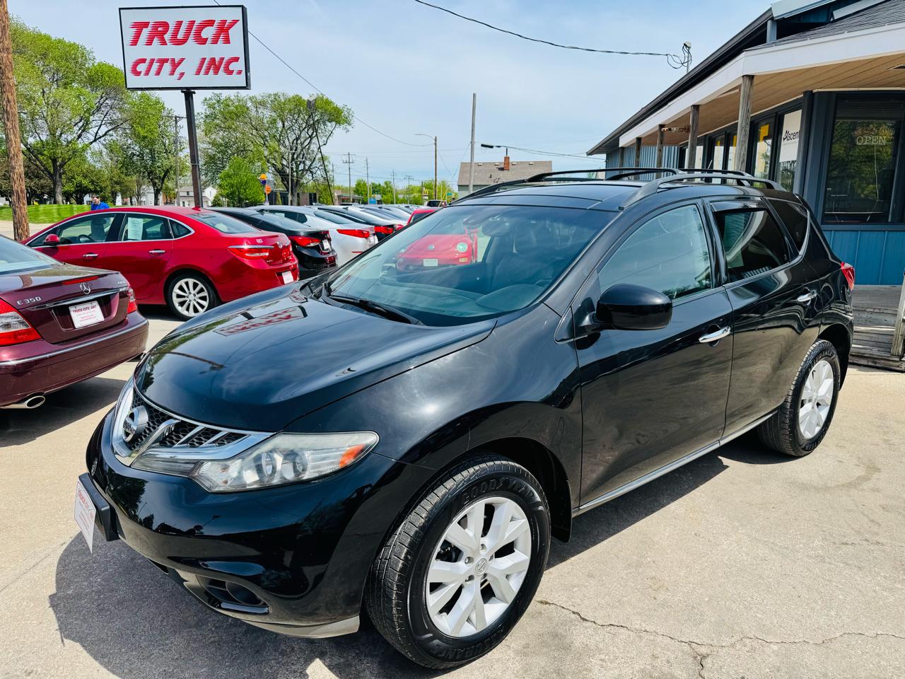 Nissan Murano S AWD 2011