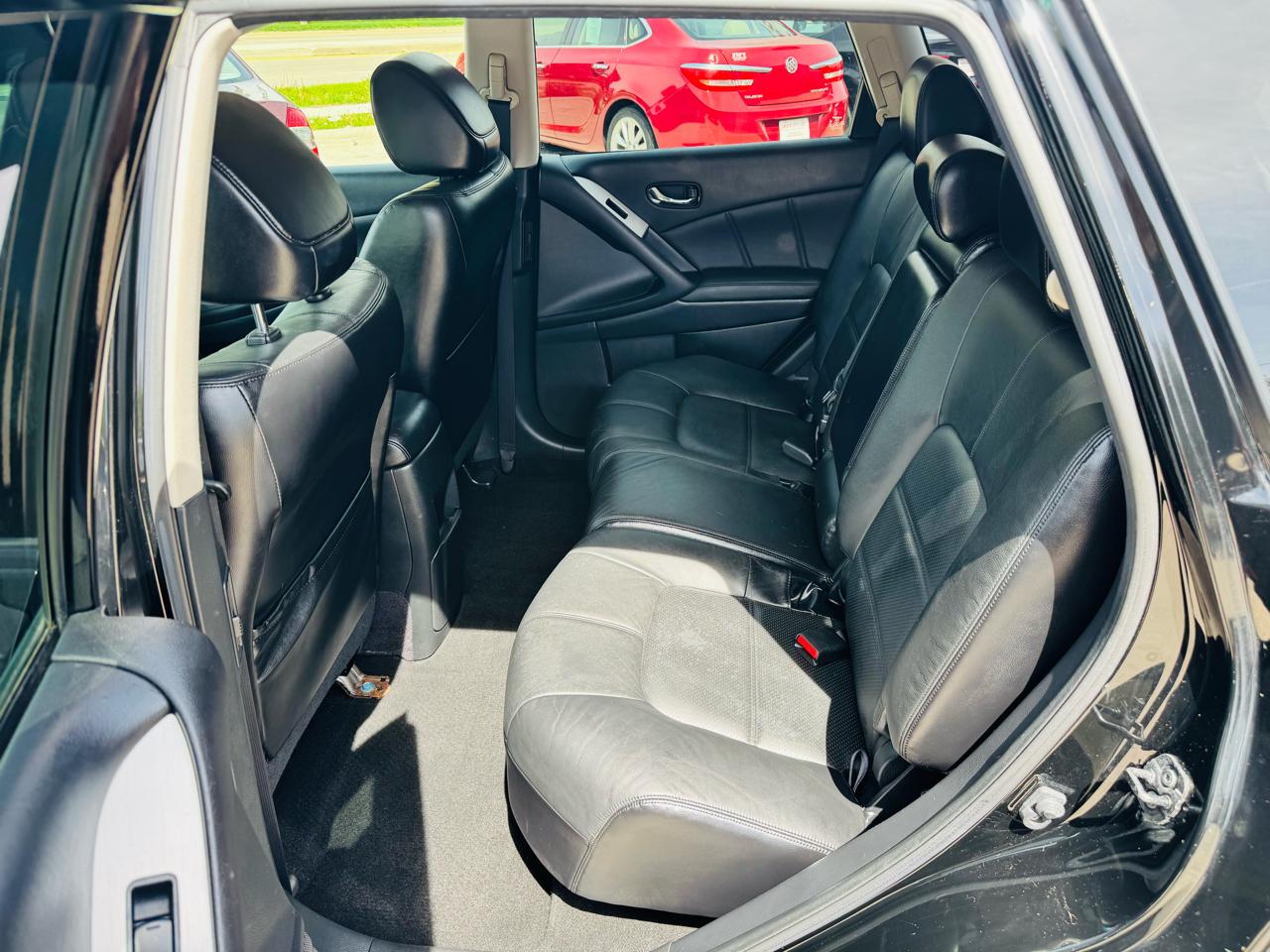 Nissan Murano S AWD 2011