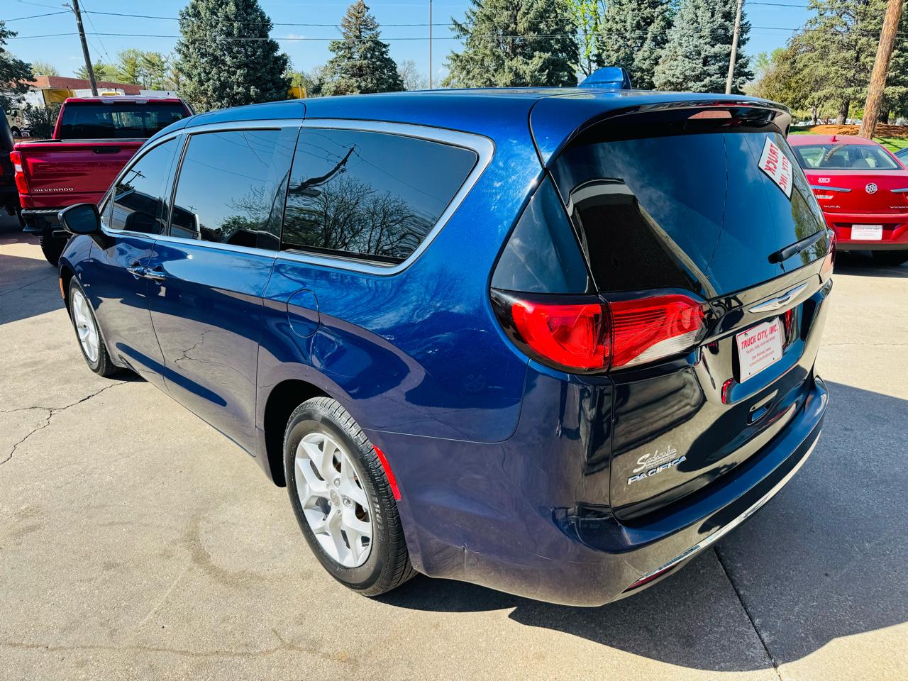 Chrysler Pacifica Touring-L 2017
