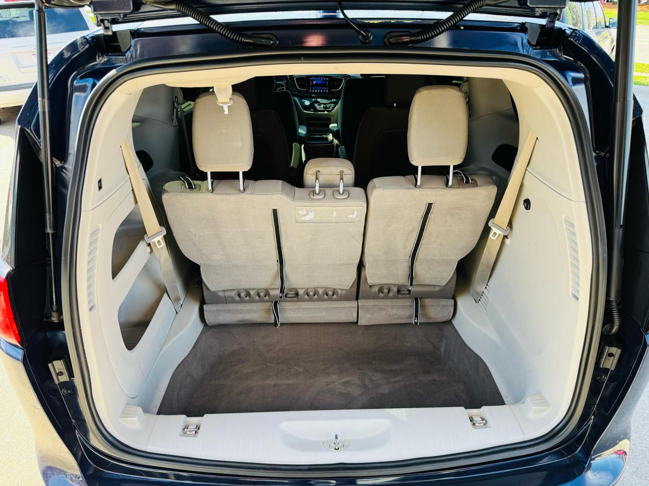 Chrysler Pacifica Touring-L 2017