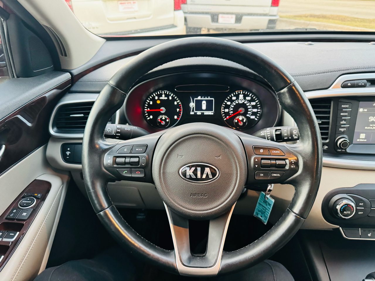 Kia Sorento L 2WD 2017