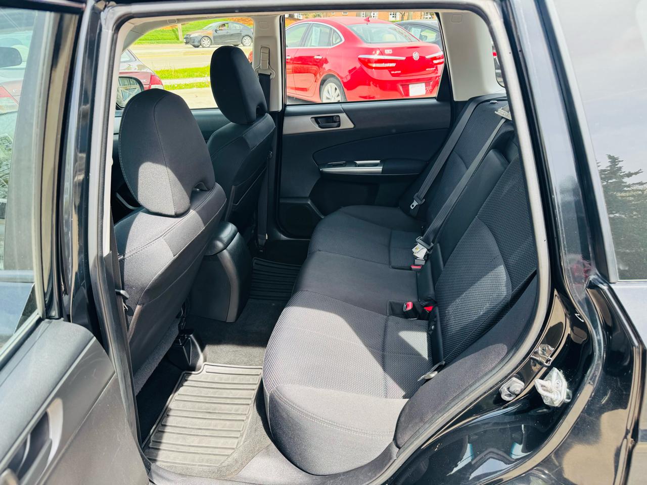 Subaru Forester 2.5X 2013