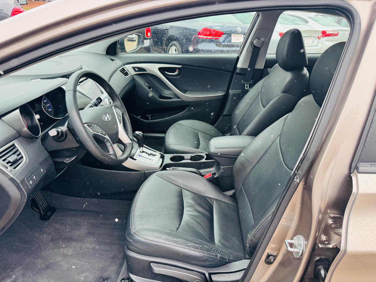 Hyundai Elantra GLS A/T 2012