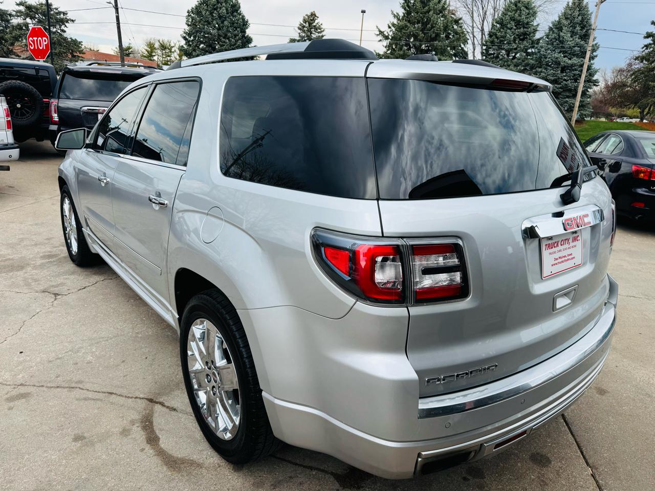 GMC Acadia Denali AWD 2016
