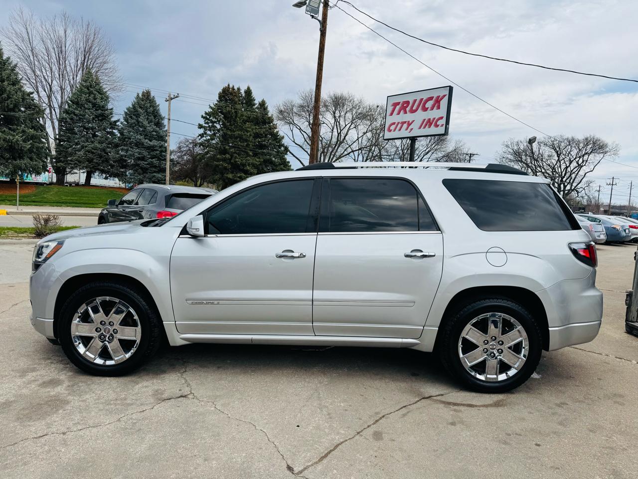 GMC Acadia Denali AWD 2016