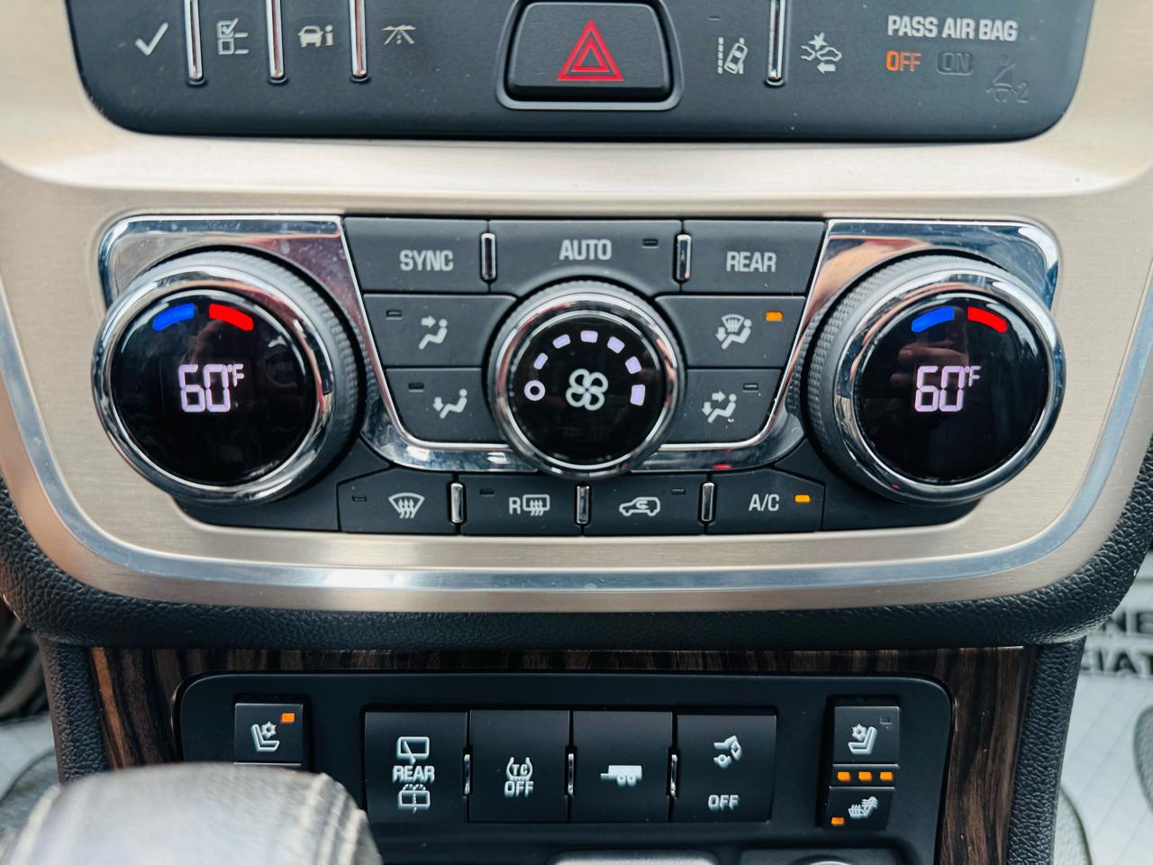 GMC Acadia Denali AWD 2016