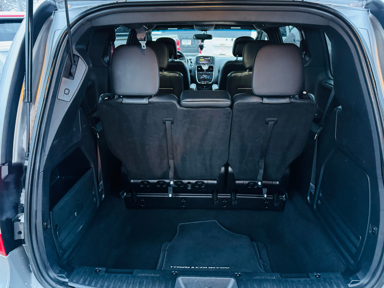 Chrysler Town & Country S 2016