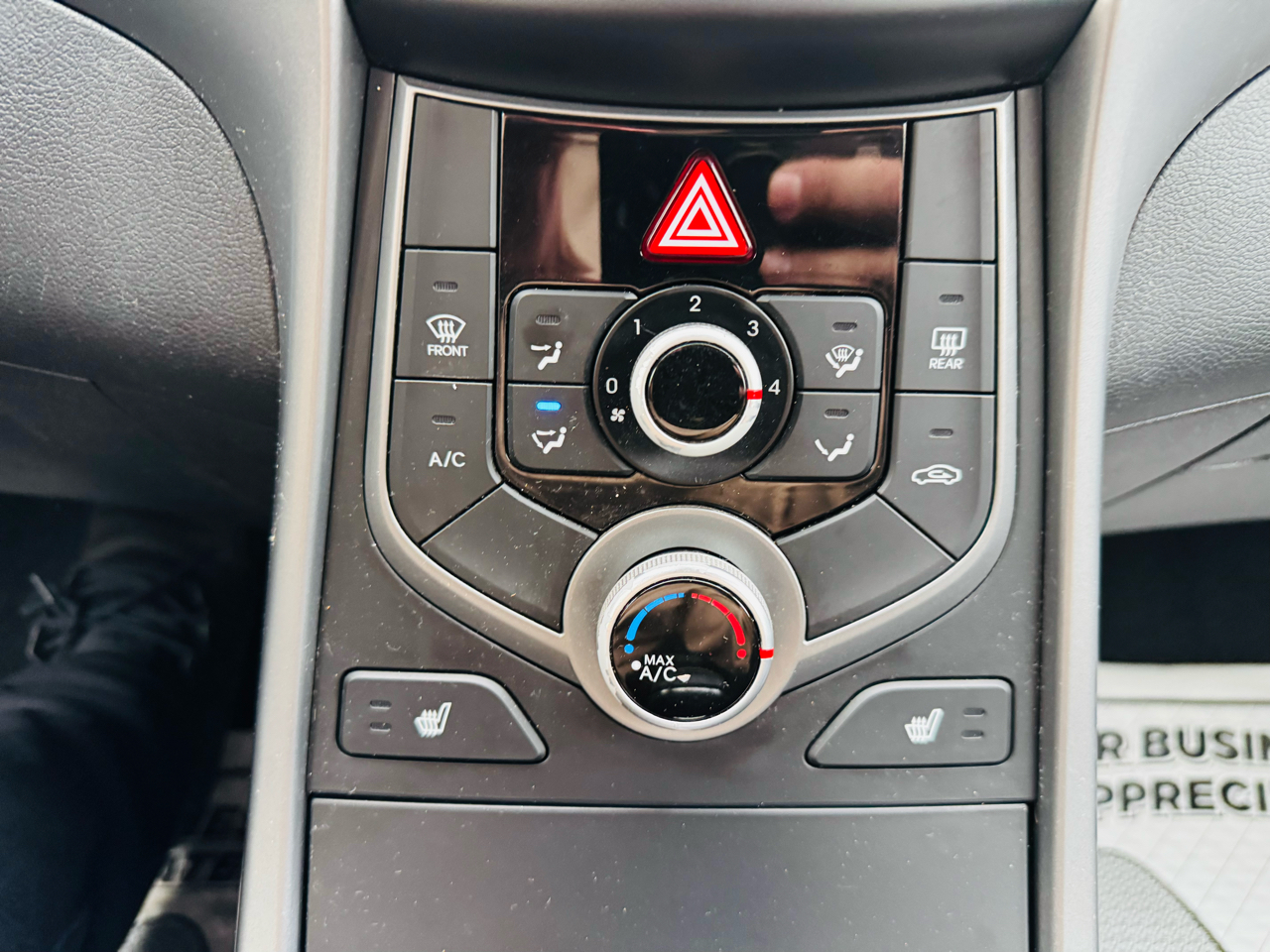 Hyundai Elantra Coupe A/T 2014