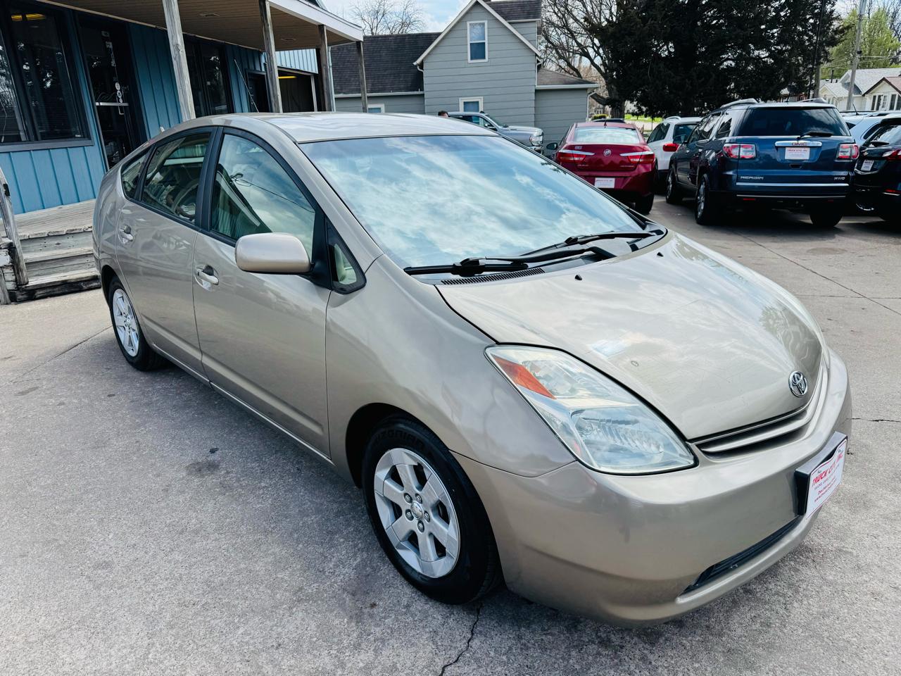 Toyota Prius 4-Door Liftback 2004