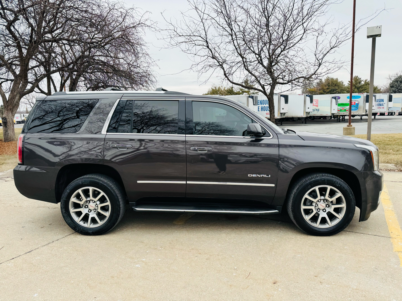 GMC Yukon Denali 4WD 2018