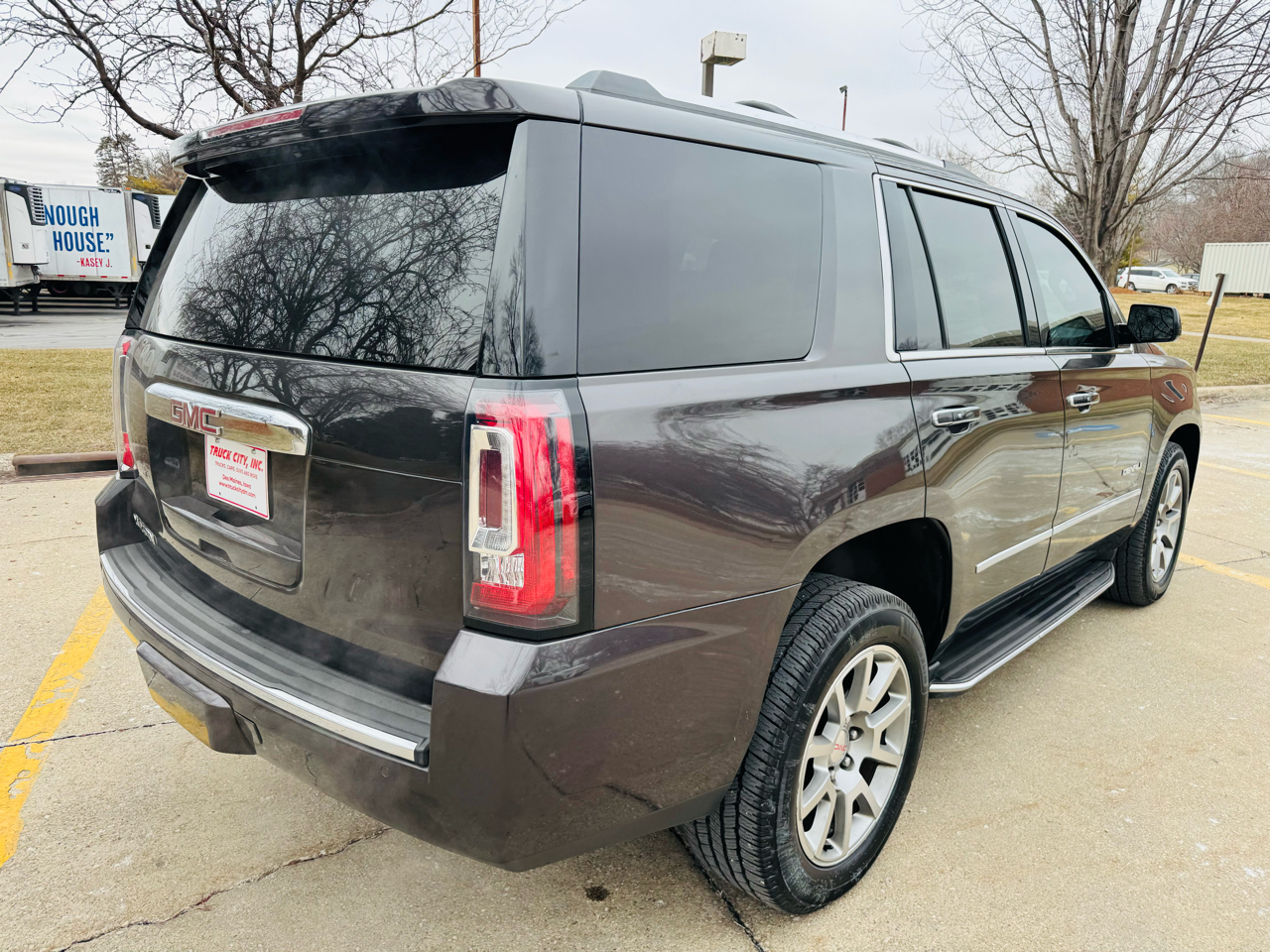 GMC Yukon Denali 4WD 2018