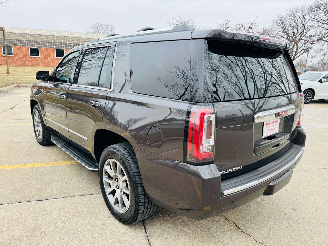GMC Yukon Denali 4WD 2018