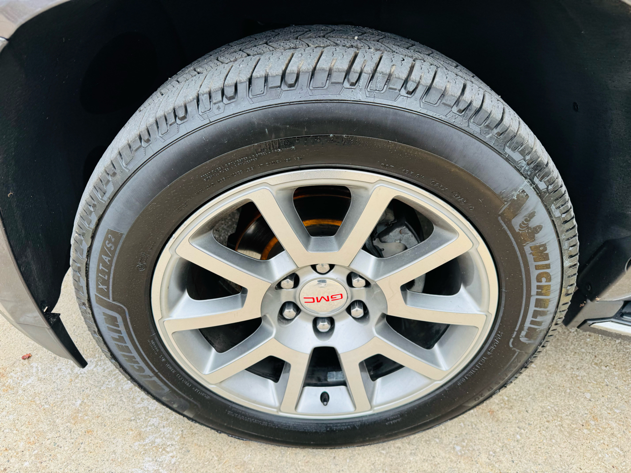 GMC Yukon Denali 4WD 2018