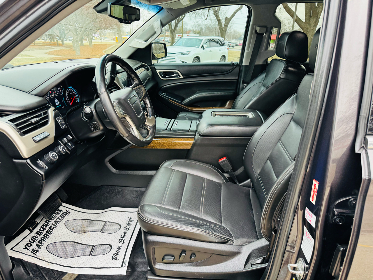 GMC Yukon Denali 4WD 2018