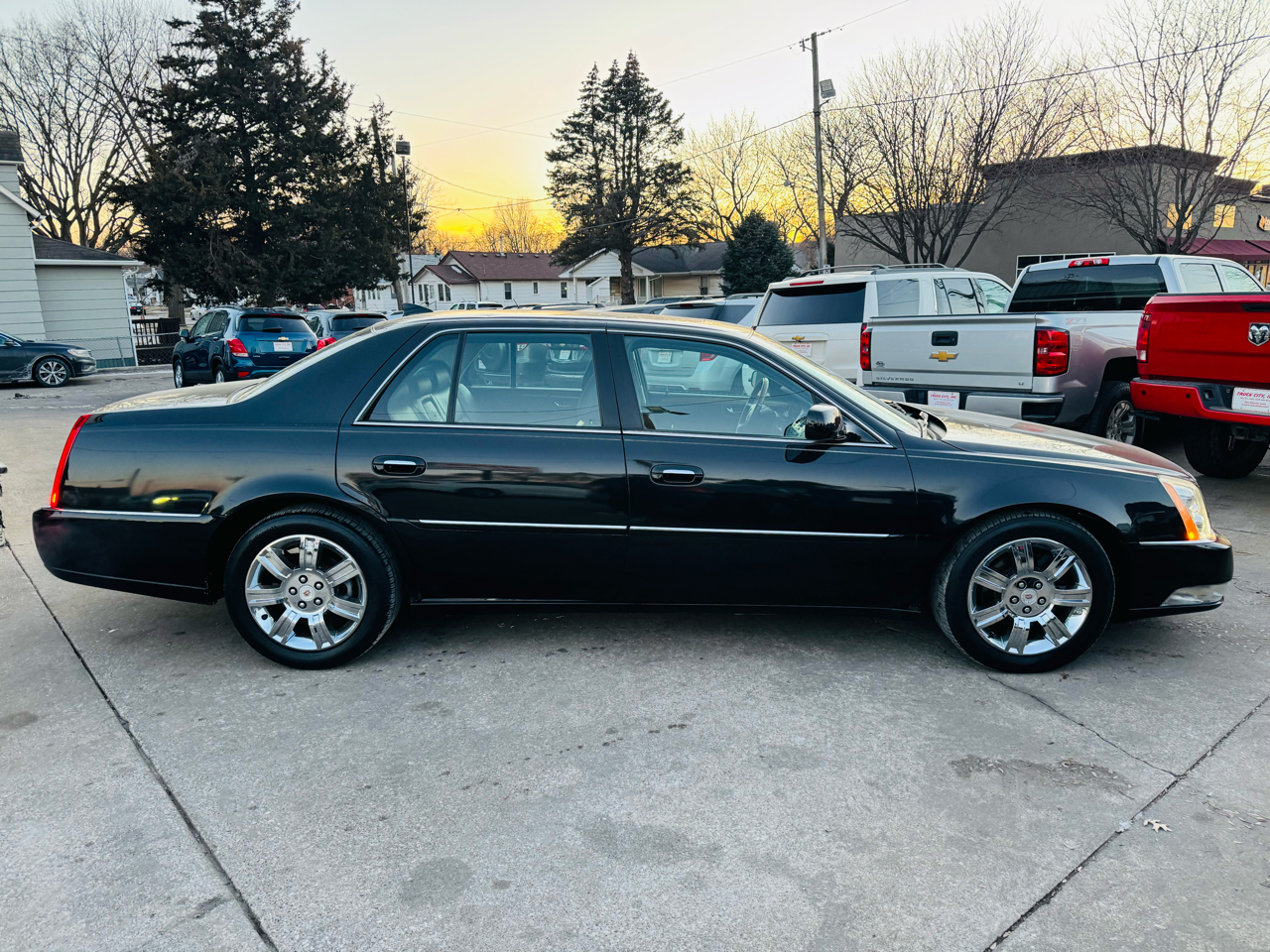 Cadillac DTS Platinum w/ Navi 2010