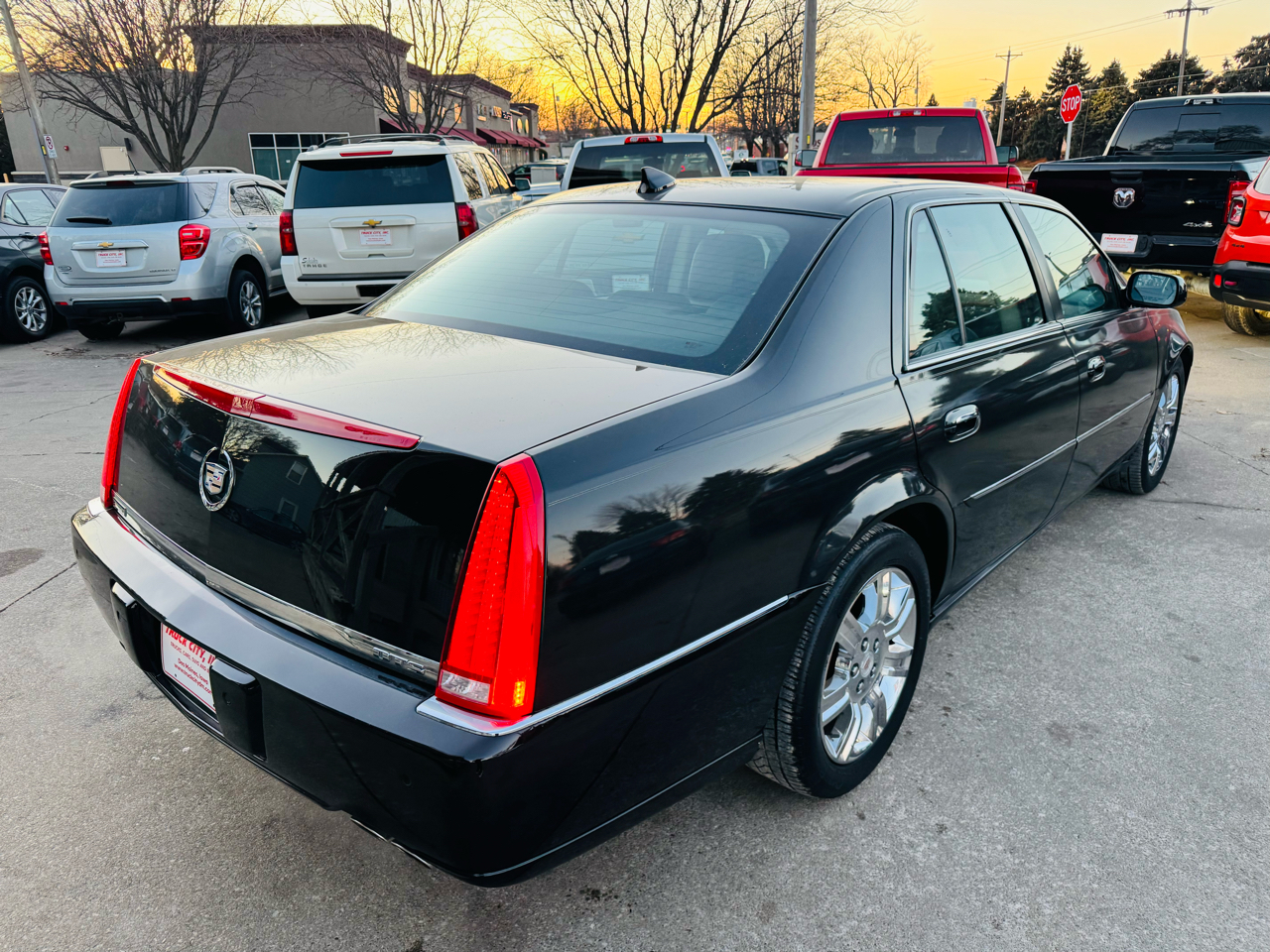 Cadillac DTS Platinum w/ Navi 2010