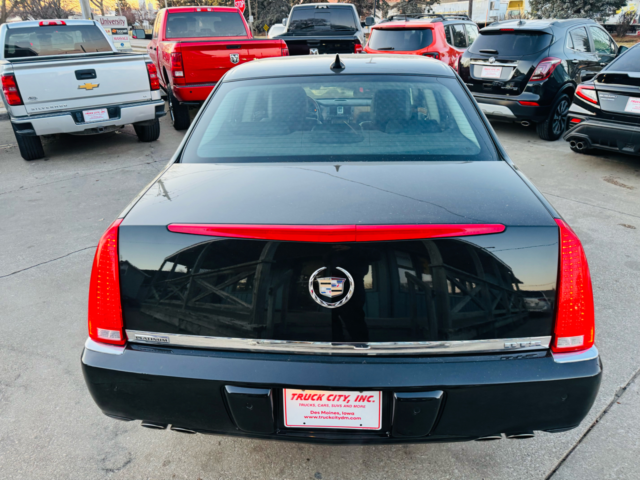 Cadillac DTS Platinum w/ Navi 2010