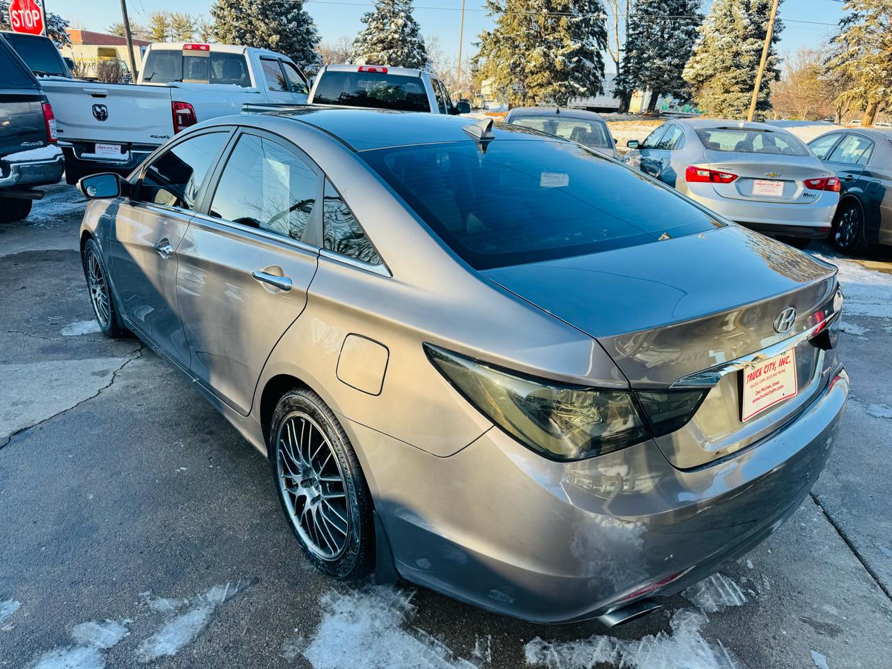 Hyundai Sonata SE Auto 2011