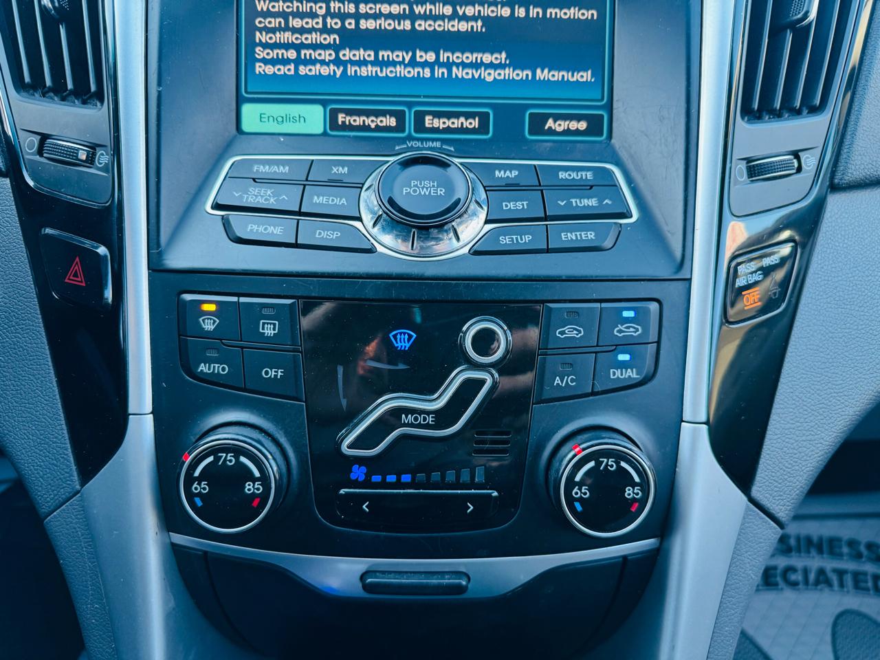 Hyundai Sonata SE Auto 2011