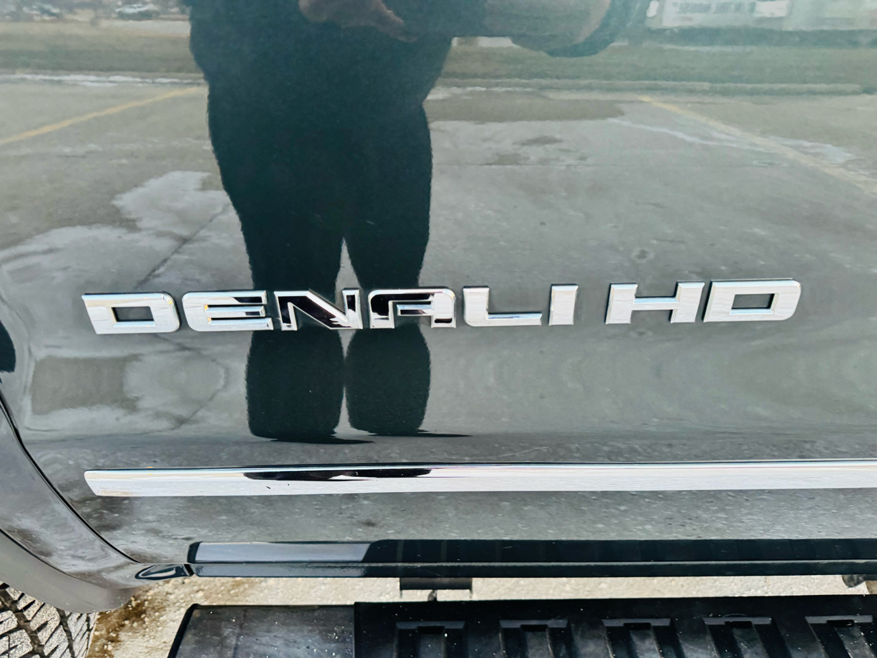 GMC Sierra 2500HD Denali Crew Cab 4WD 2019