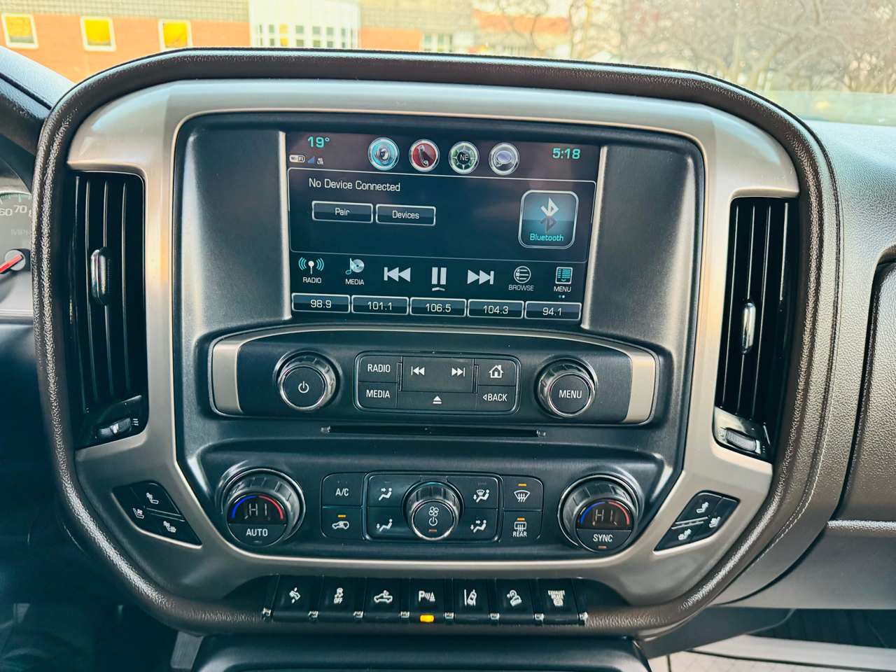 GMC Sierra 2500HD Denali Crew Cab 4WD 2019