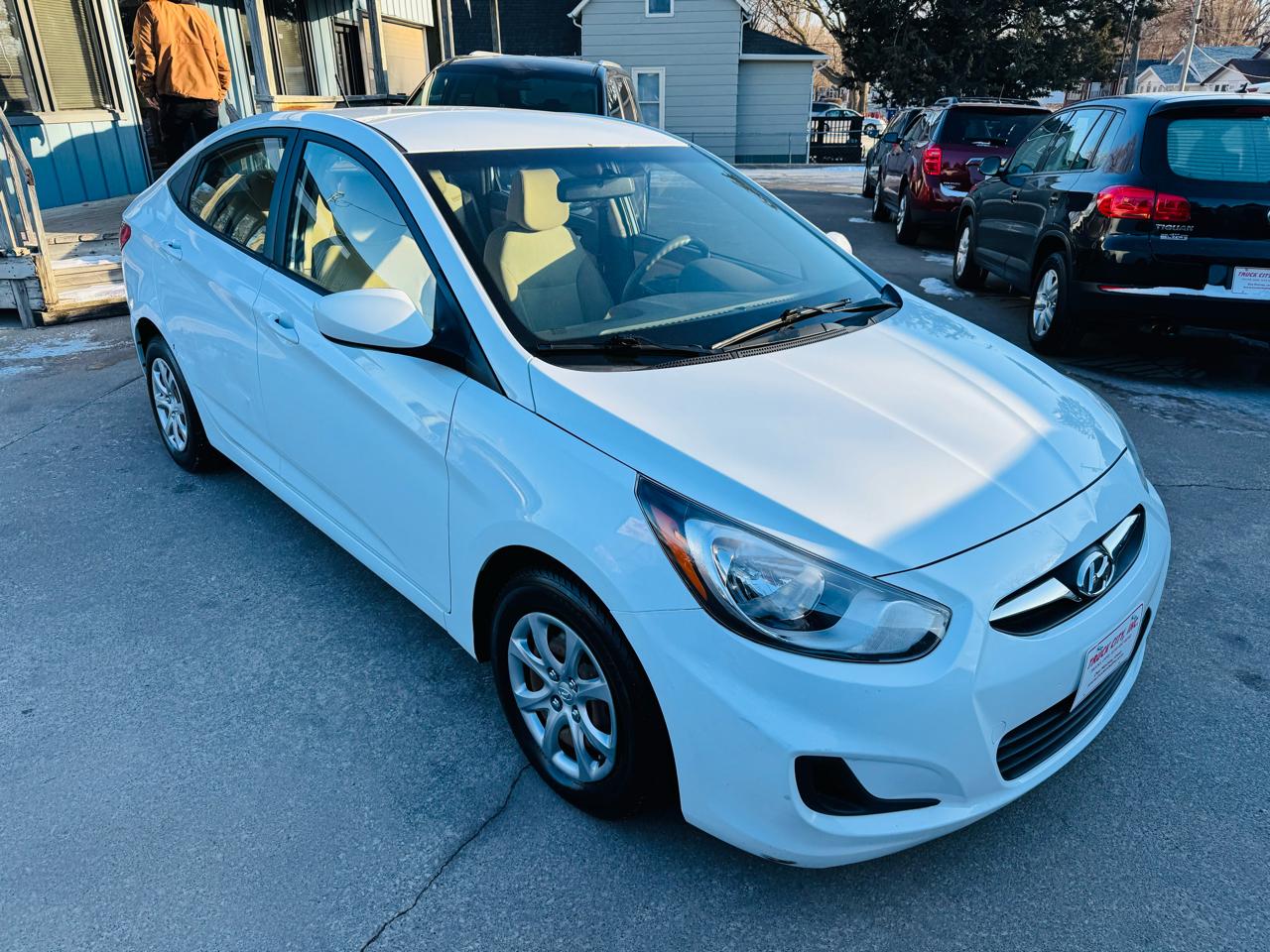 Hyundai Accent GLS 4-Door 2014