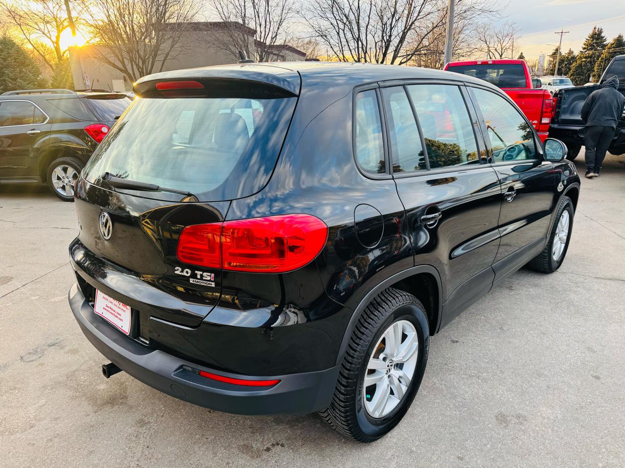 Volkswagen Tiguan S 4Motion 2012