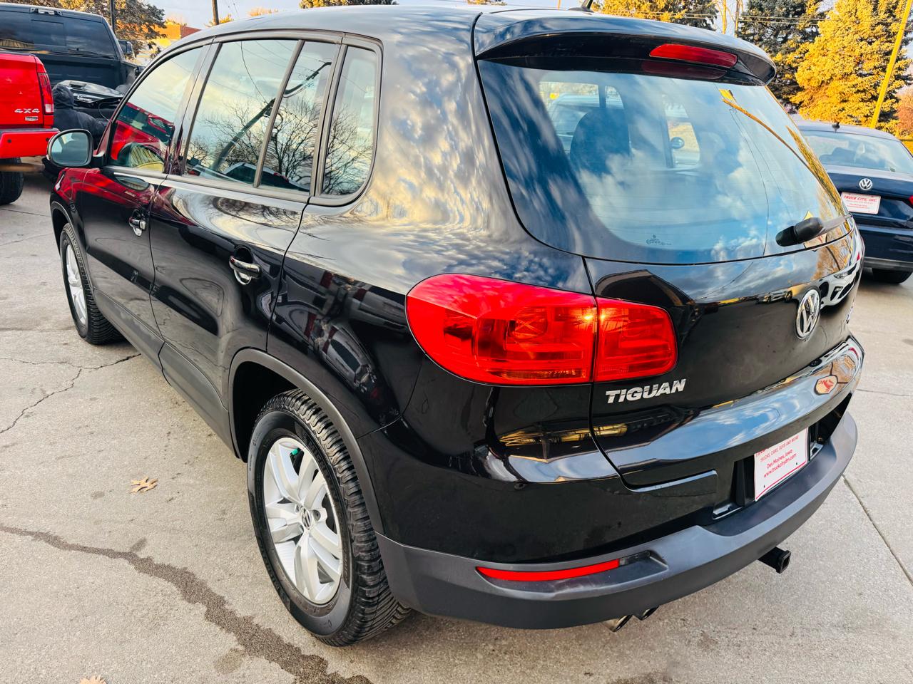 Volkswagen Tiguan S 4Motion 2012