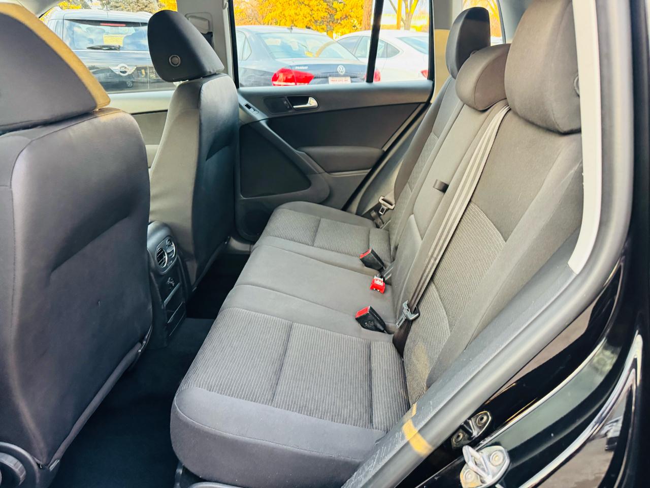 Volkswagen Tiguan S 4Motion 2012