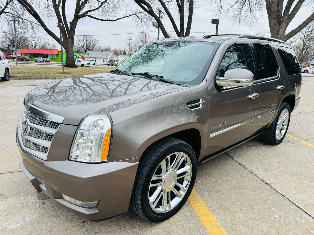 Cadillac Escalade AWD Platinum 2011