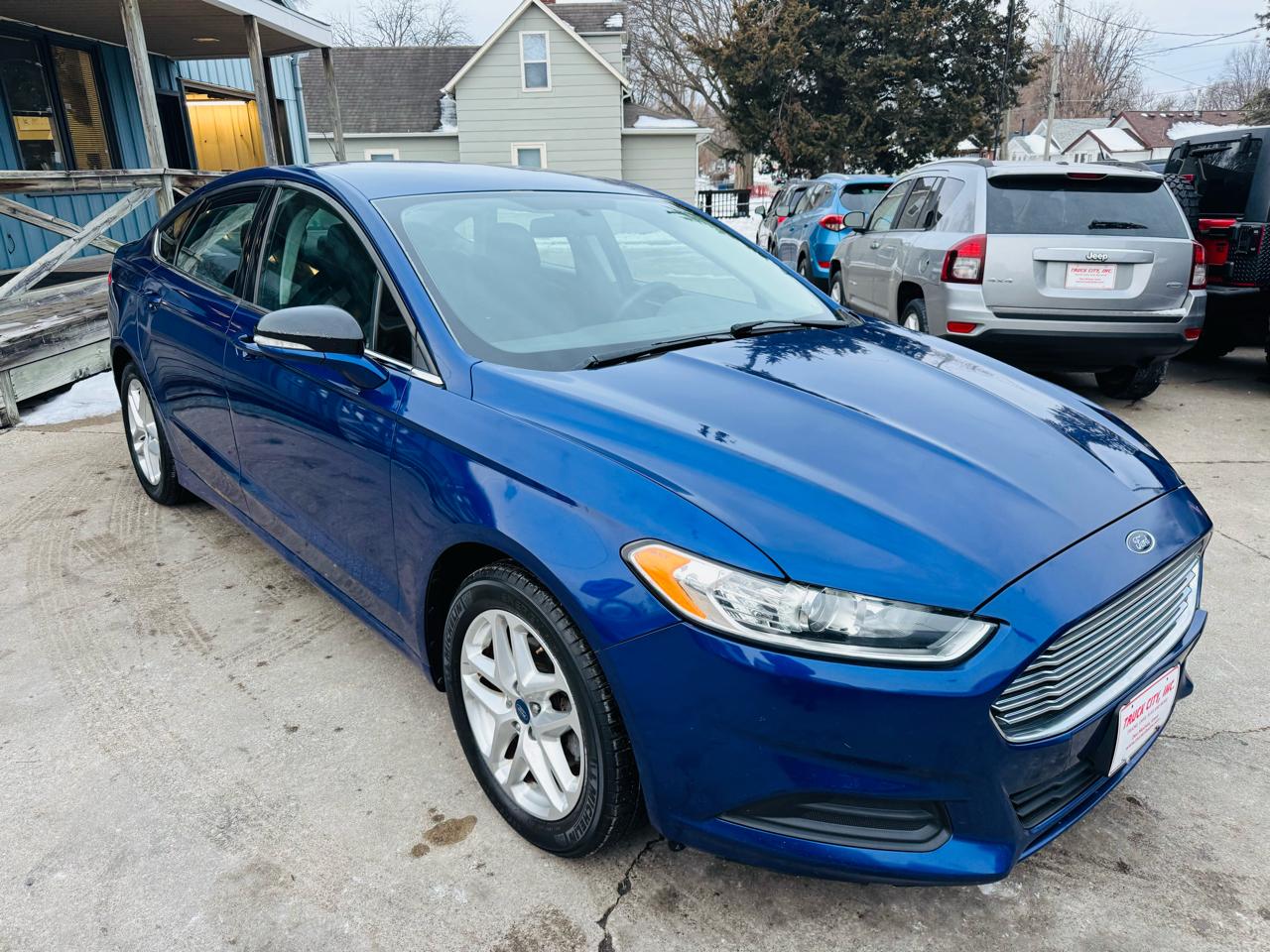 Ford Fusion SE 2013