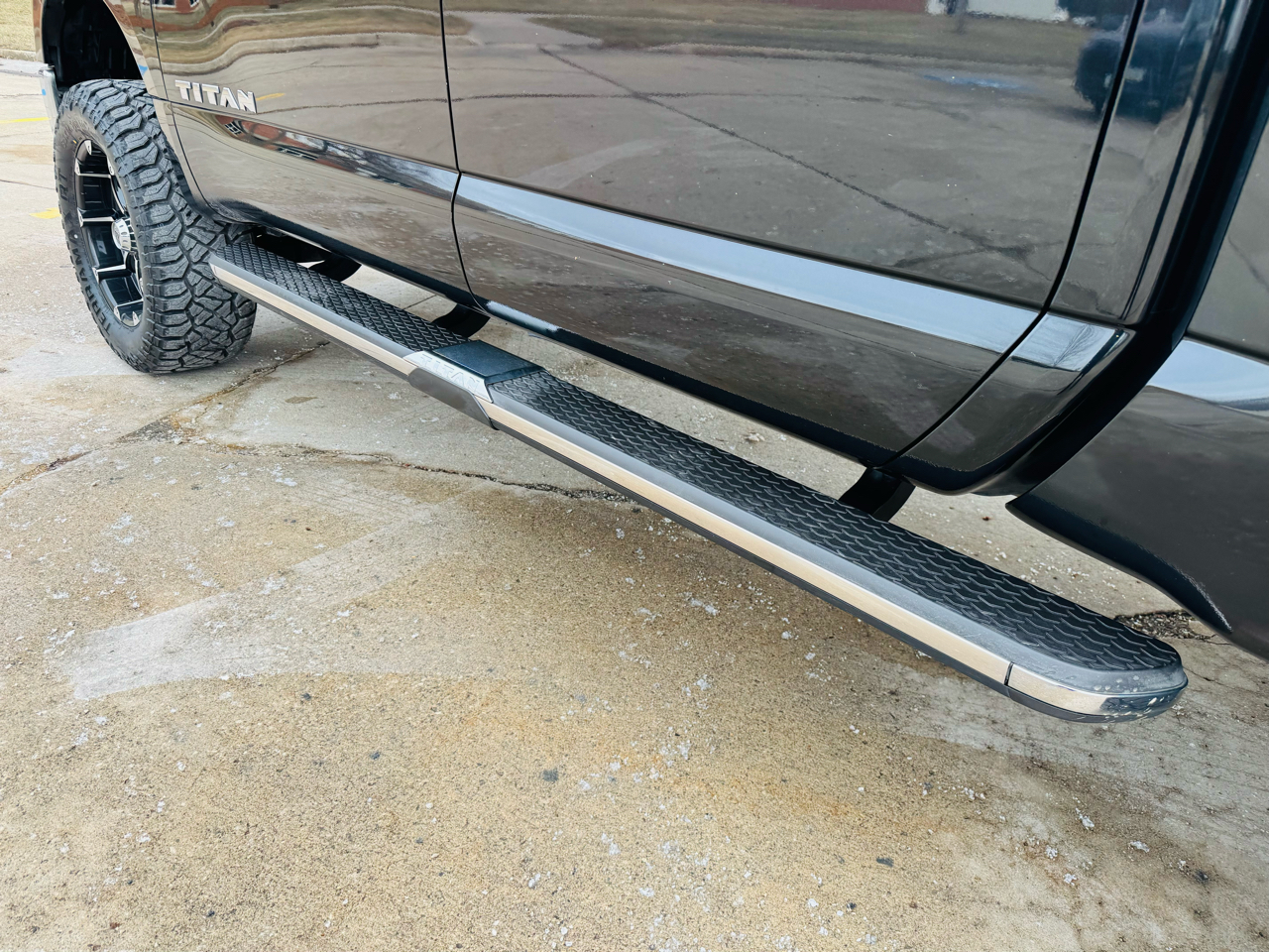 Nissan Titan SV 4WD 2017