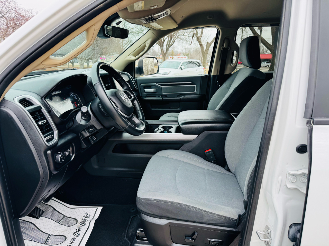 RAM 2500 Tradesman Crew Cab SWB 4WD 2020