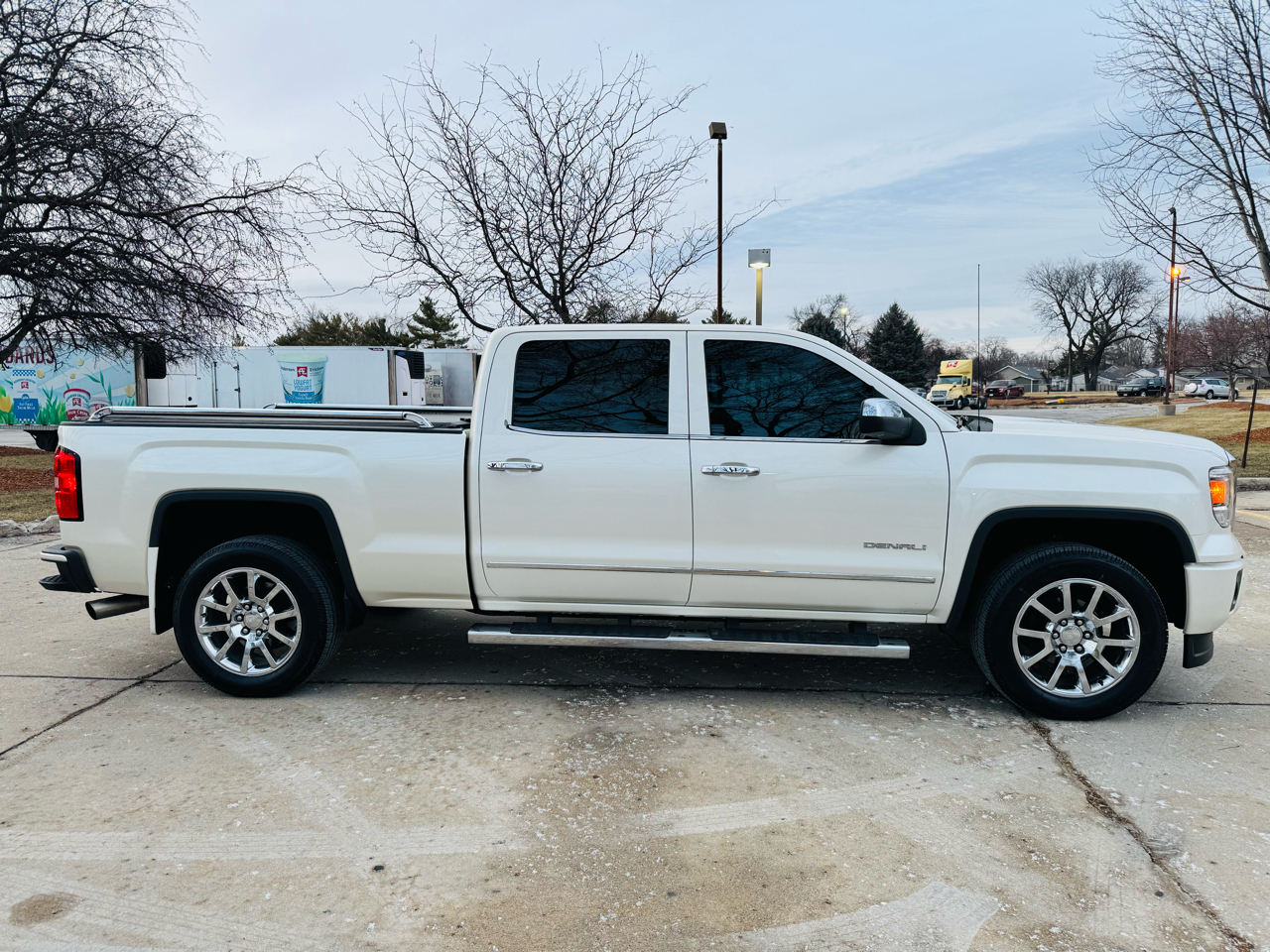 GMC Sierra 1500 Denali Crew Cab 4WD 2014