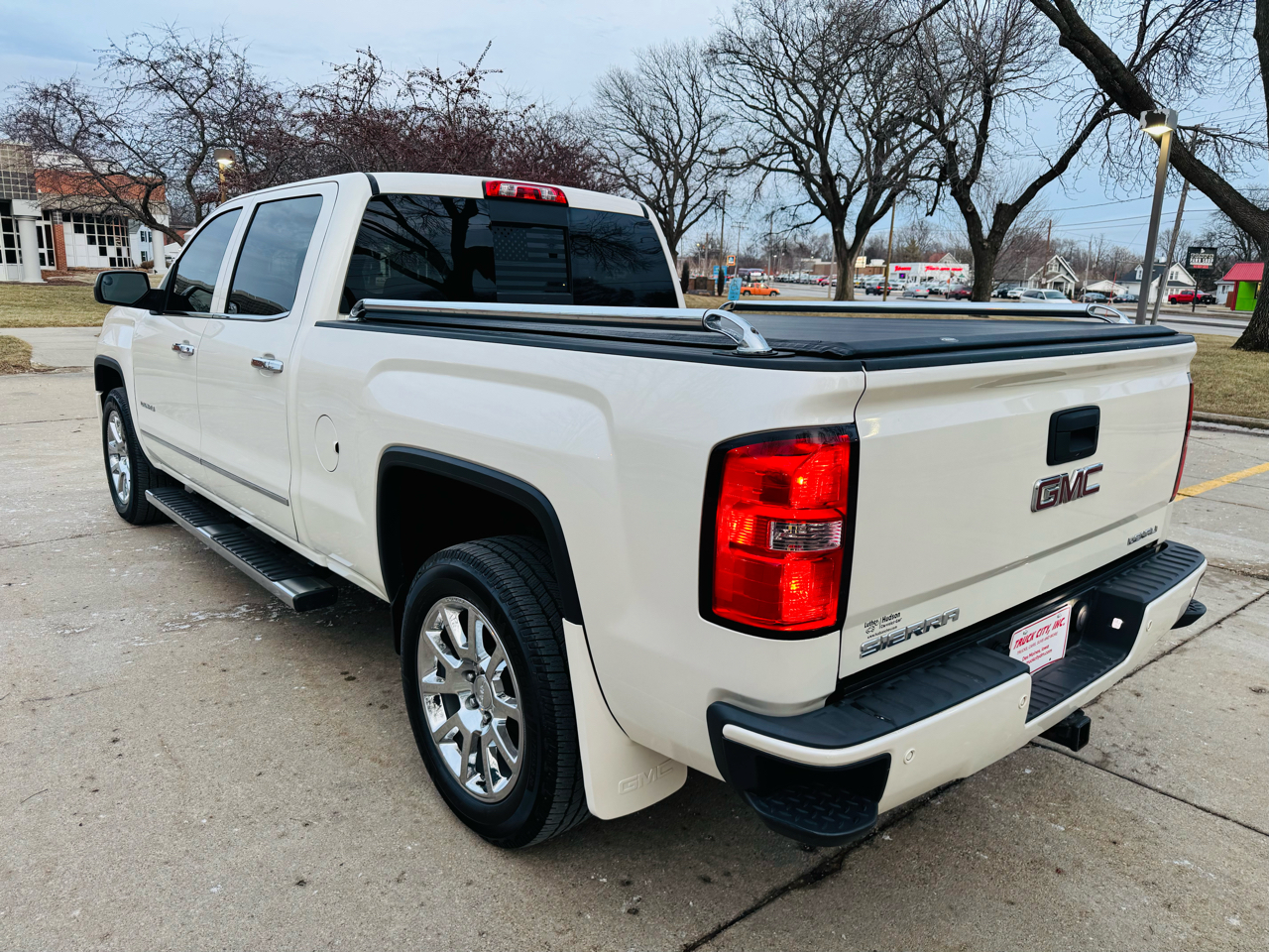 GMC Sierra 1500 Denali Crew Cab 4WD 2014