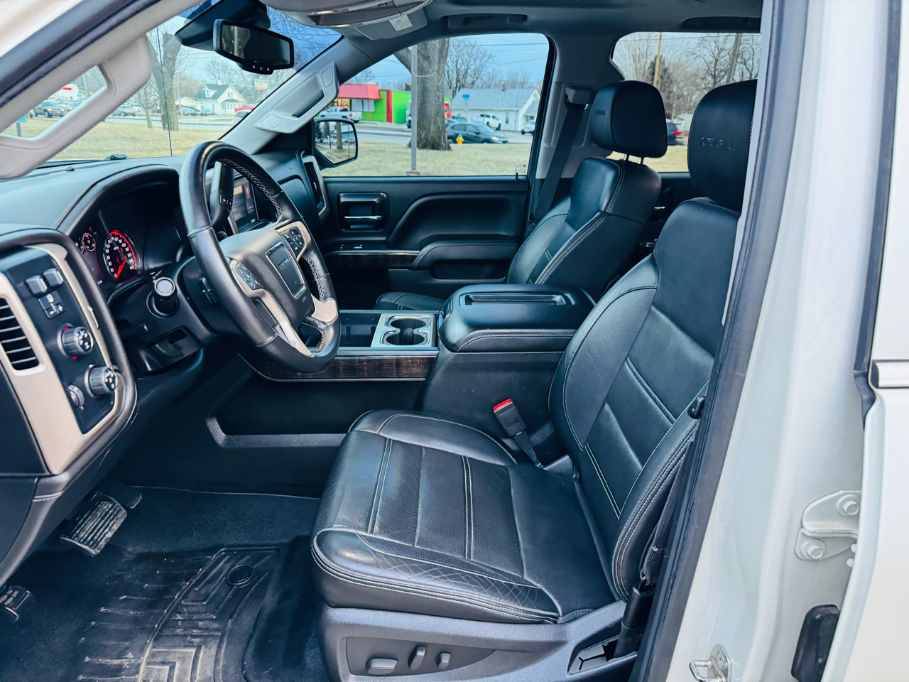 GMC Sierra 1500 Denali Crew Cab 4WD 2014