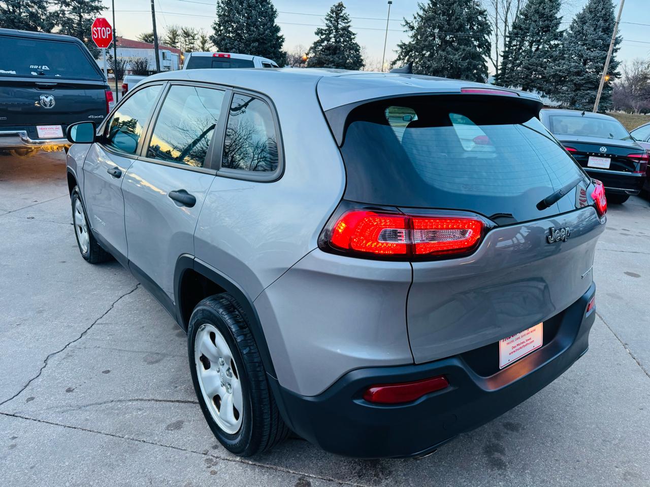 Jeep Cherokee Sport FWD 2016