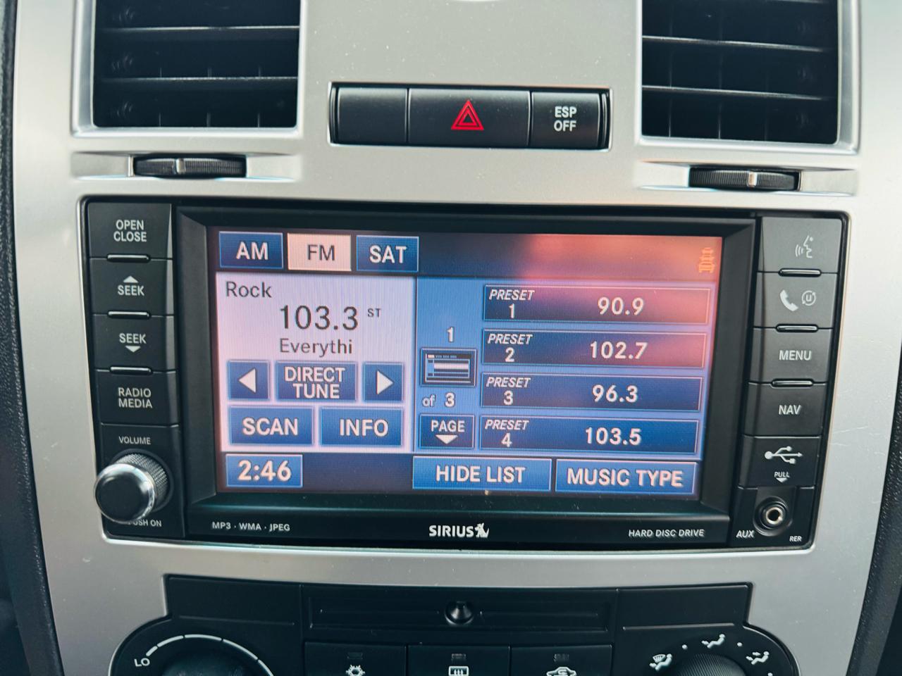 Chrysler 300 C HEMI RWD 2010